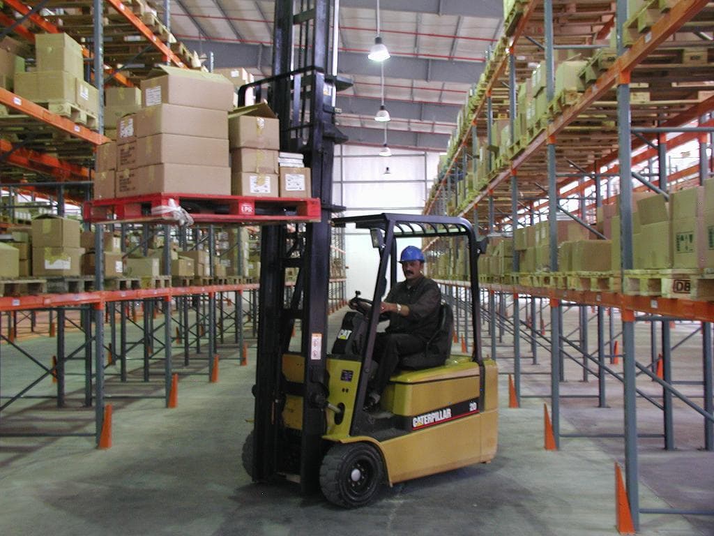 Toyota 8FGCU25 Propane Forklift — 2,500 kg